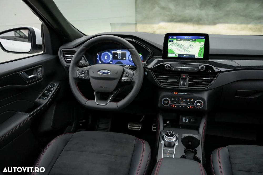 Ford Kuga 2.5 Duratec PHEV ST-LINE X - 12