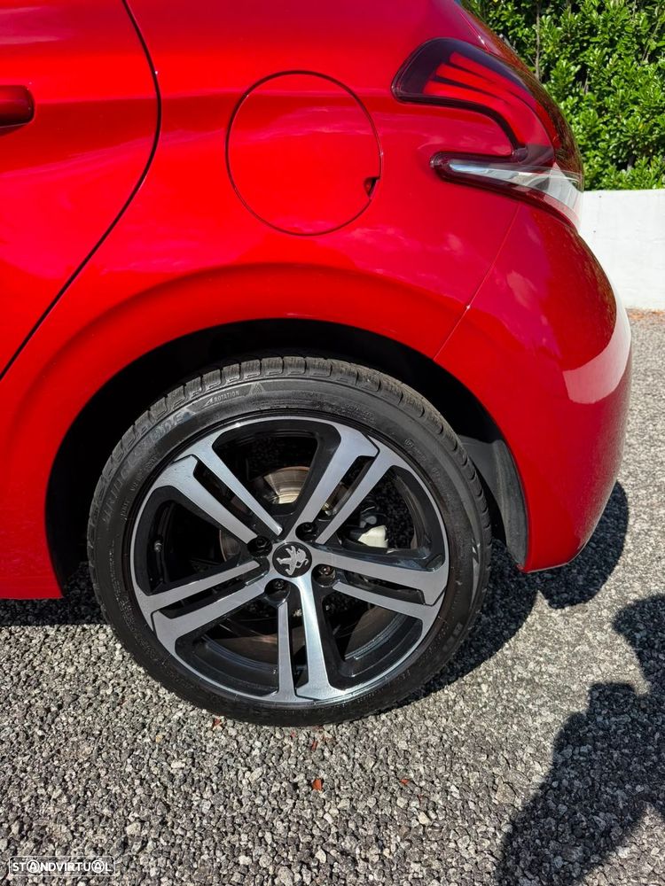 Peugeot 208 1.2 PureTech GT Line - 17