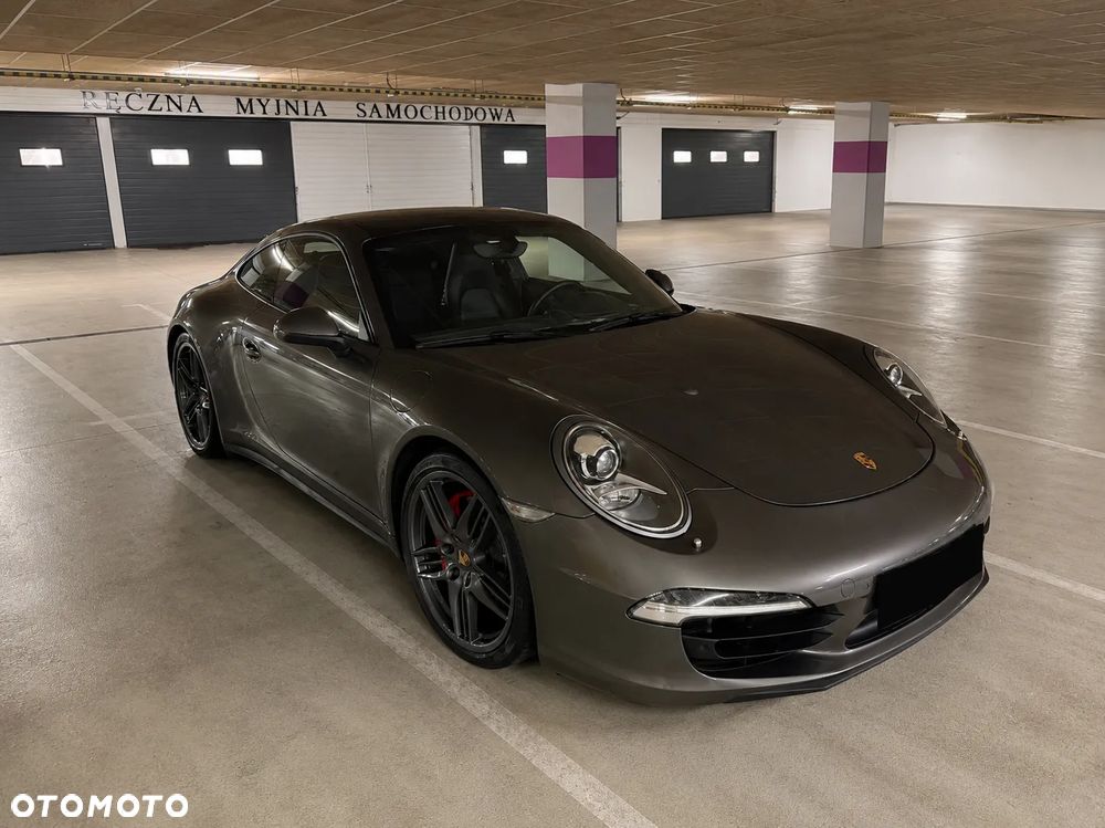 Porsche 911 Carrera 4S - 3