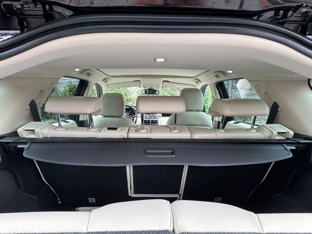Land Rover Discovery Sport - 36