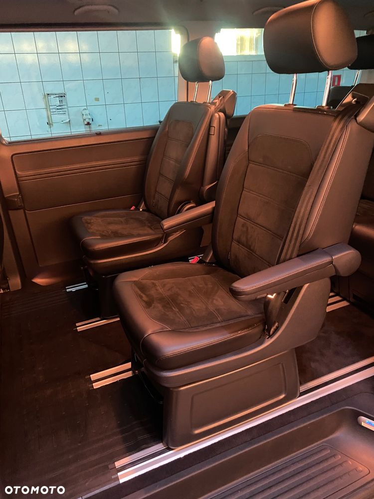 Volkswagen Multivan - 19