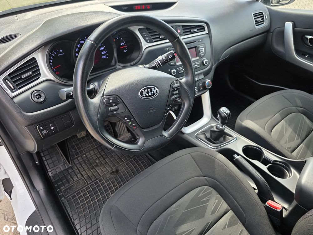 Kia Ceed 1.4 L Business Line Plus - 12