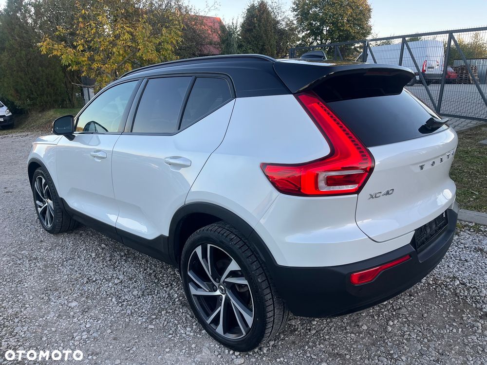 Volvo XC 40 - 18