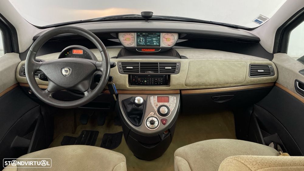 Lancia Phedra 2.0 M-jet Platino - 10