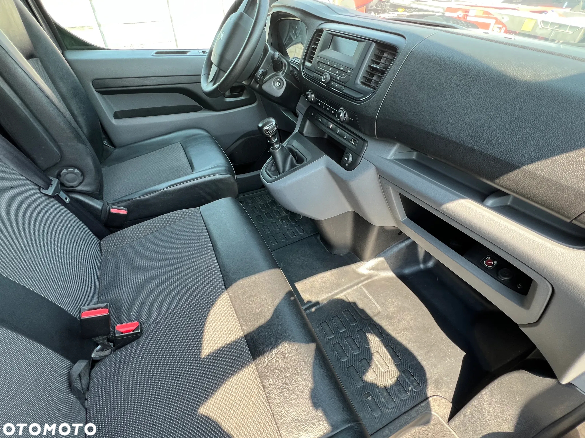 Peugeot Expert - 11