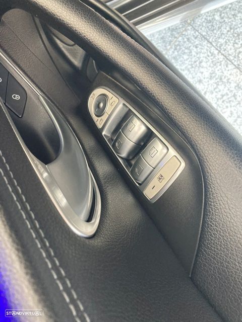 Mercedes-Benz E 300 de AMG Line - 37
