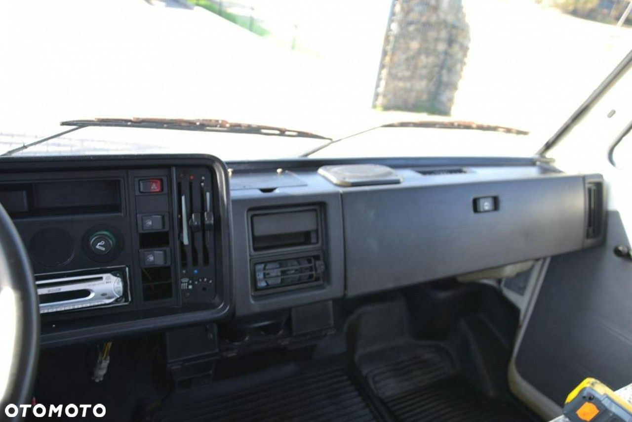 Volkswagen LT - 16