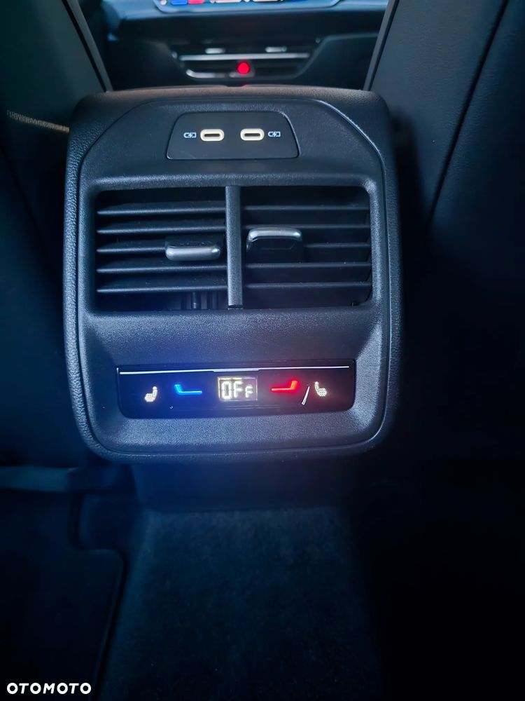 Volkswagen Passat - 28