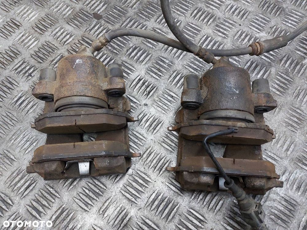 TARCZE HAMULCOWE PRZÓD + KLOCKI + ZACISKI VOLKSWAGEN GOLF VI 1.2 TSI - 7