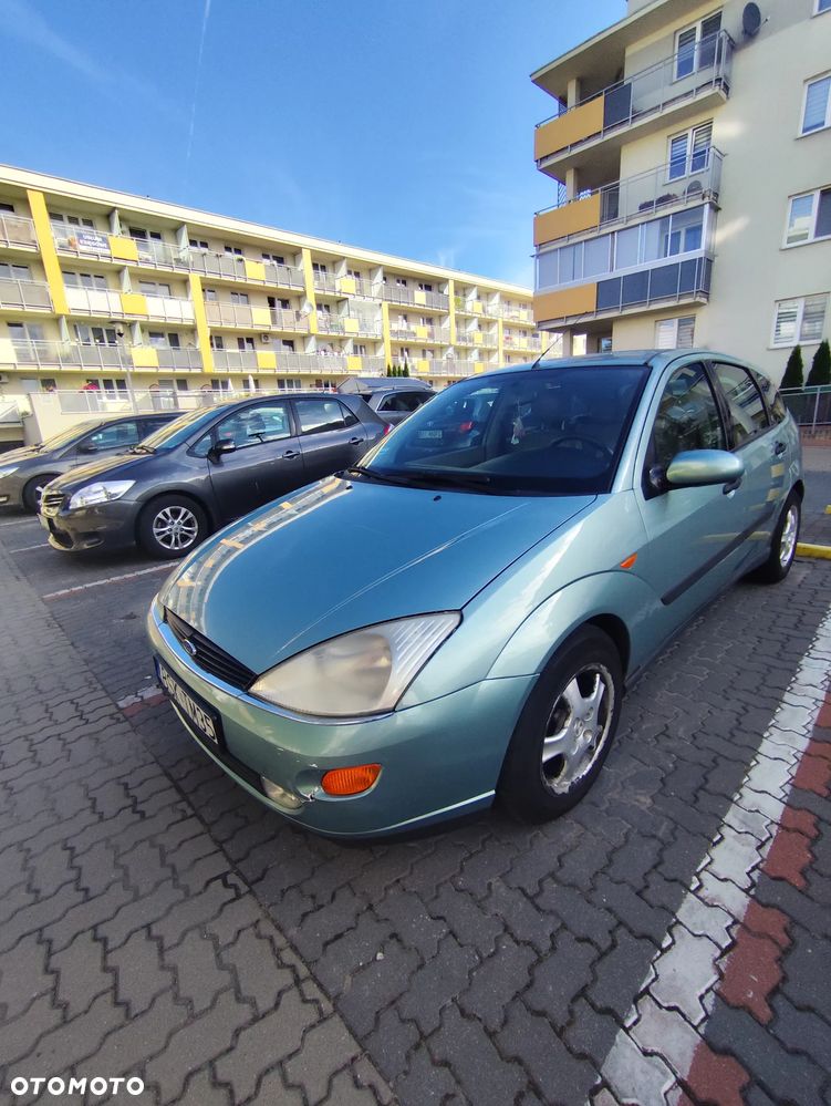 Ford Focus DI Ghia - 1