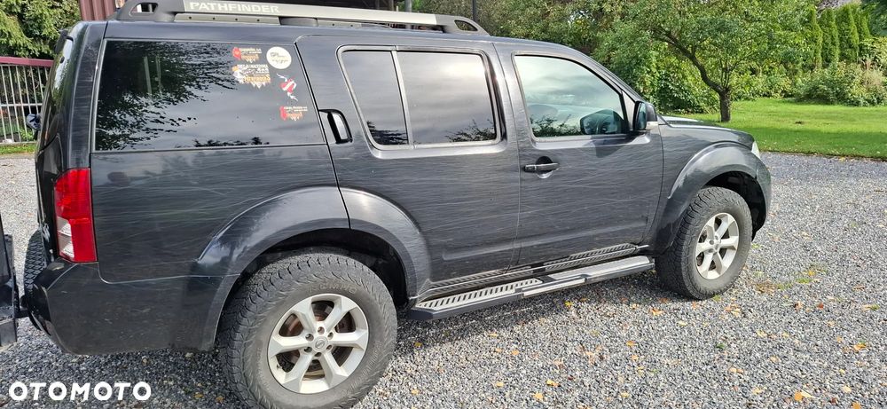 Nissan Pathfinder - 16