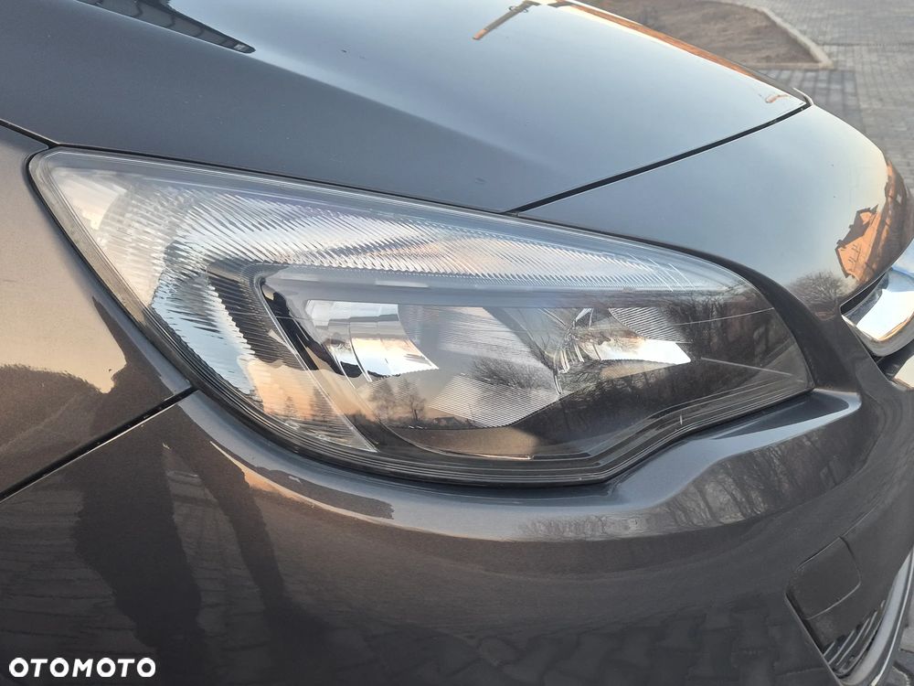 Opel Astra 1.4 T Cosmo EU6 - 18