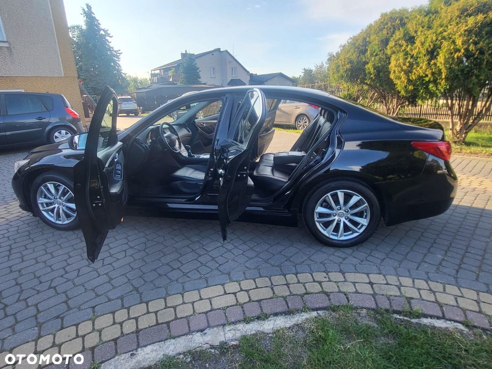 Infiniti Q50 - 12