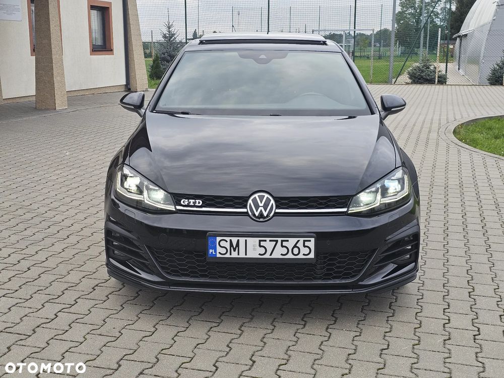 Volkswagen Golf - 5