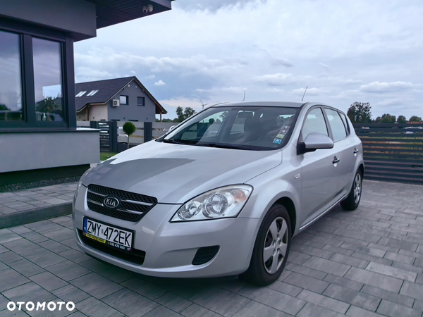 Kia Ceed Cee'd 1.4 Comfort +