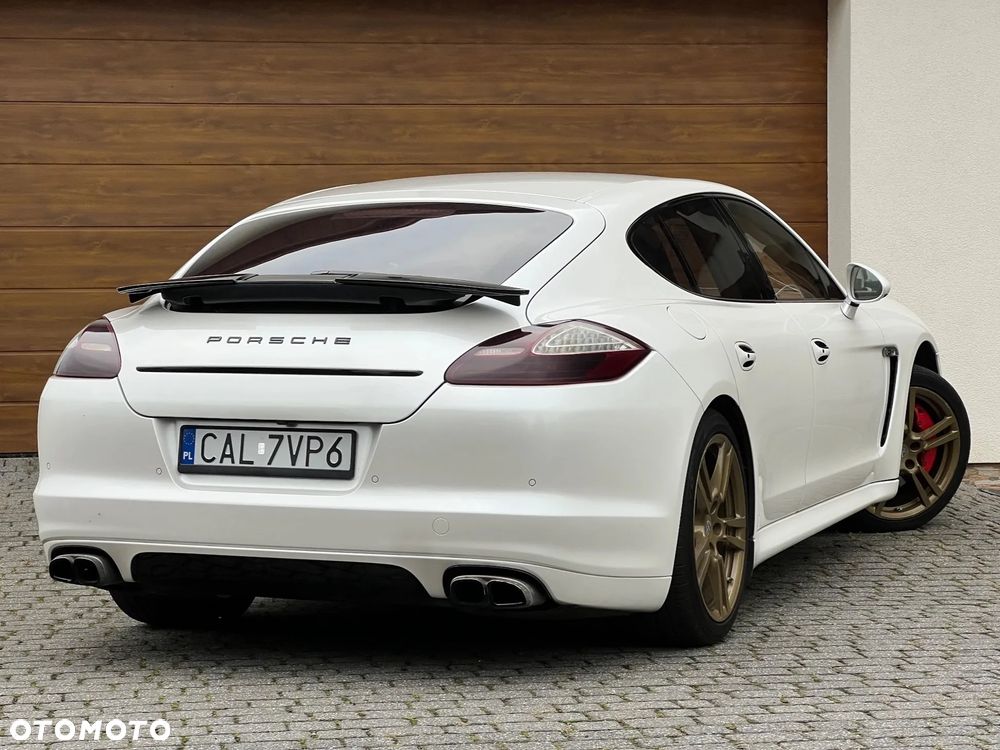 Porsche Panamera 2010 photo 5