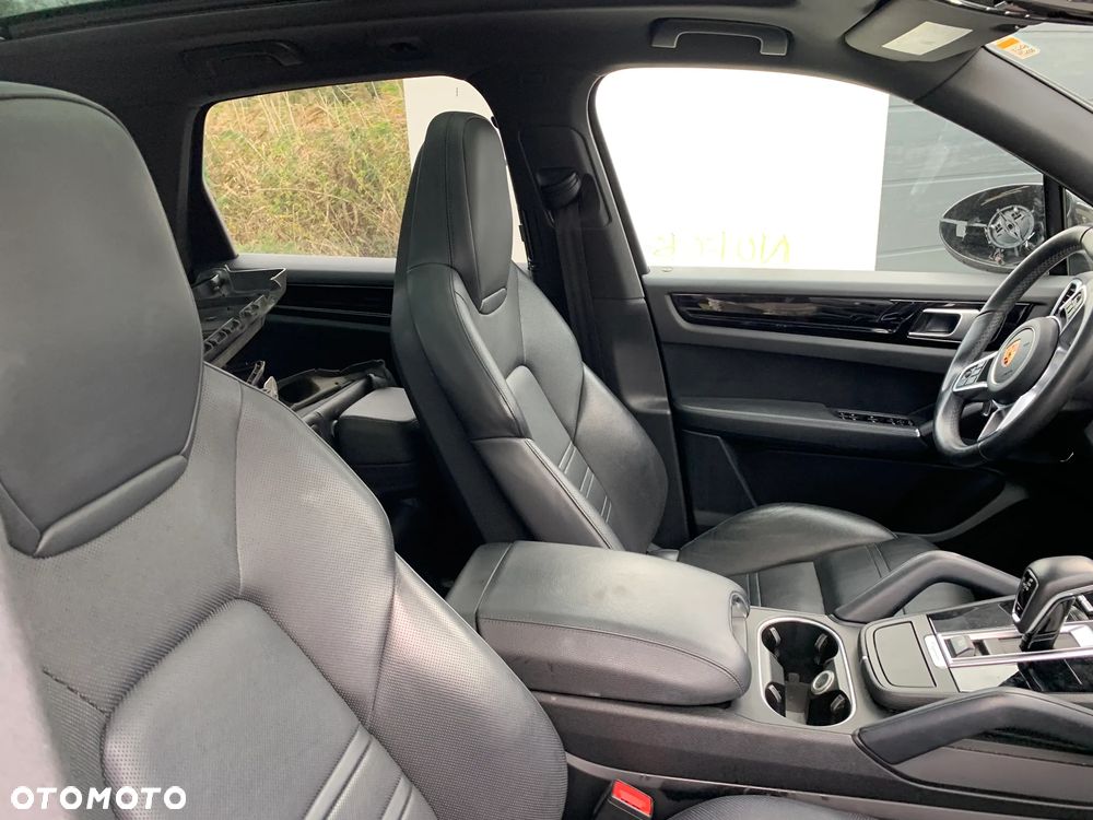 Porsche Cayenne Tiptronic S - 13
