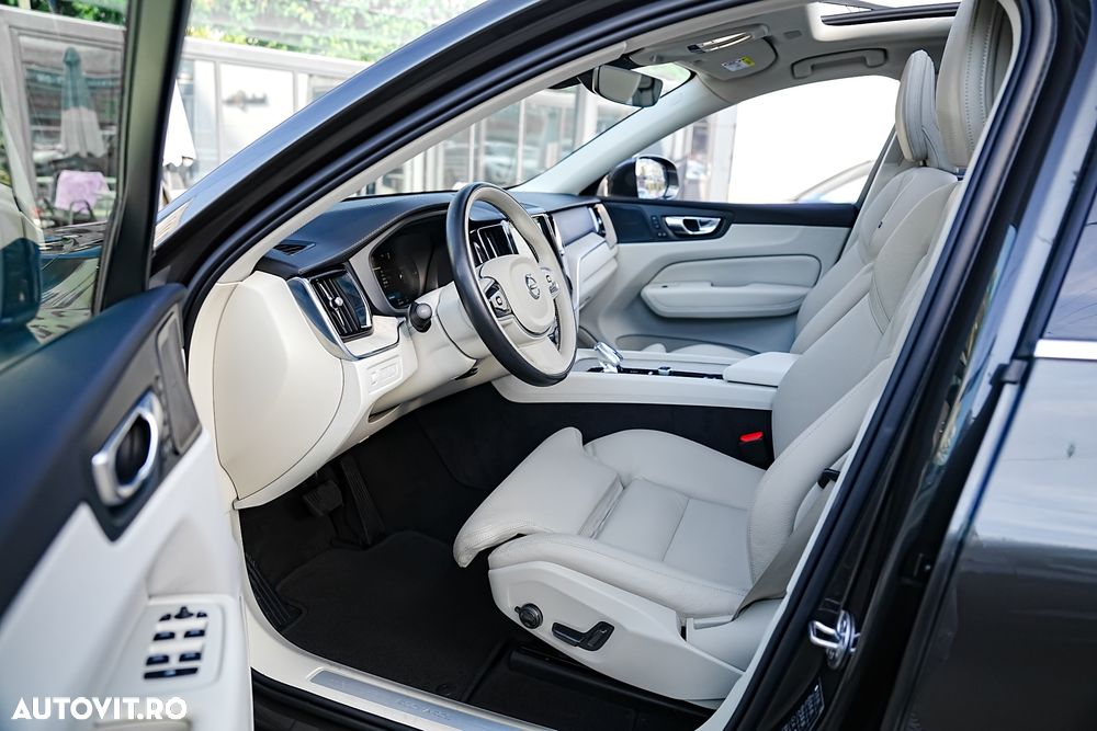 Volvo XC 60 T6 AWD Recharge Plus Bright - 10