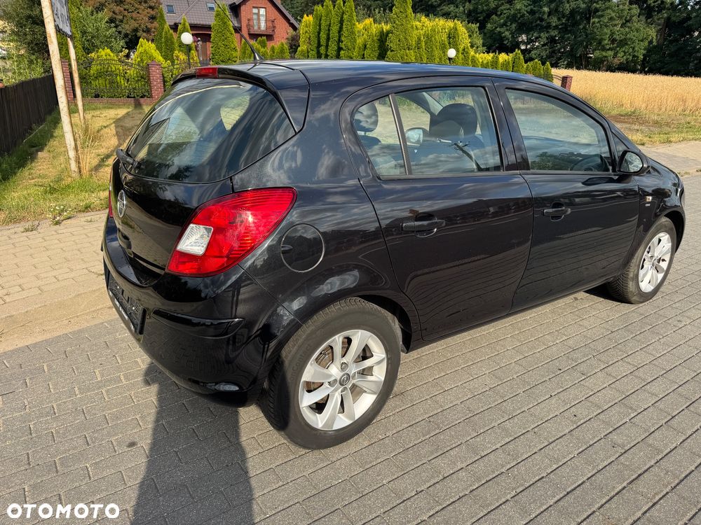 Opel Corsa 1.2 16V Edition / Active - 5