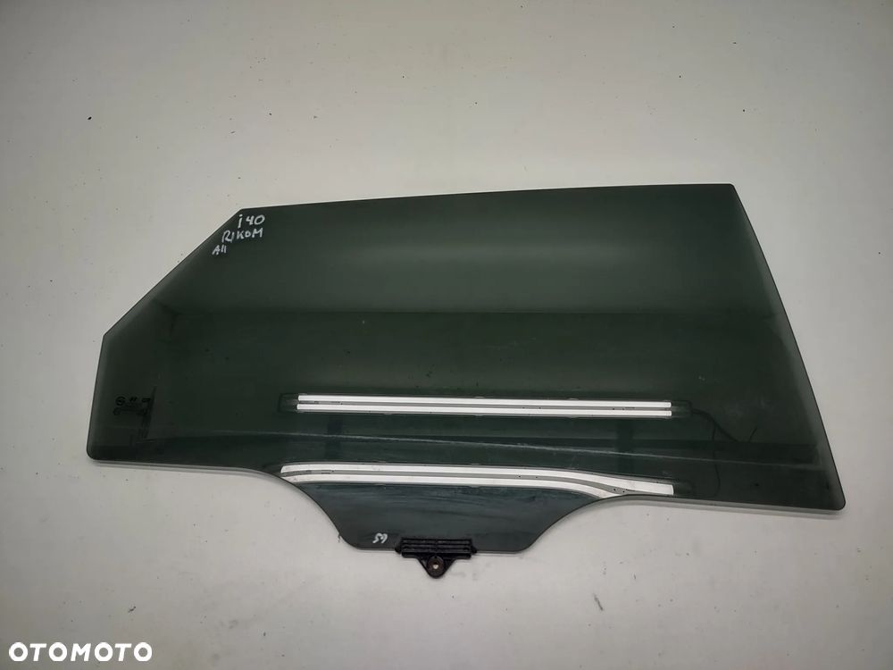 SZYBA DRZWI HYUNDAI I40 KOMBI PRAWA TYLNA CIEMNA 2011-2019r. ORYGINAŁ