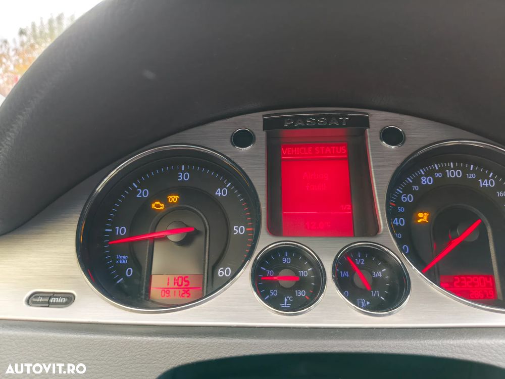 Volkswagen Passat Variant 2.0 TDI Highline DPF 4Motion - 2