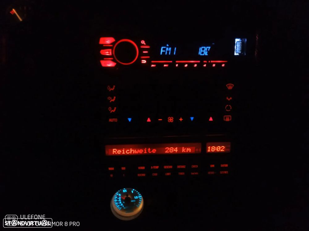 BMW 325 tds Touring - 11