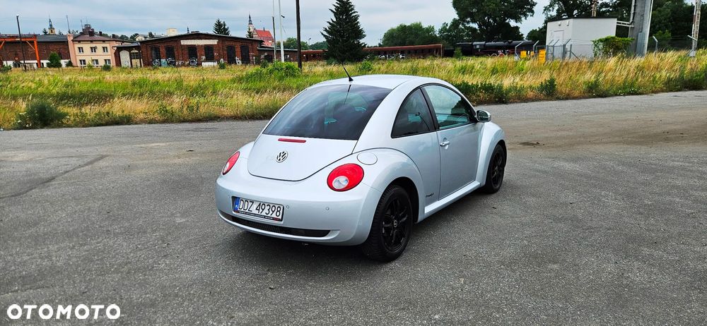 Volkswagen New Beetle 1.9 TDI DPF Freestyle - 11