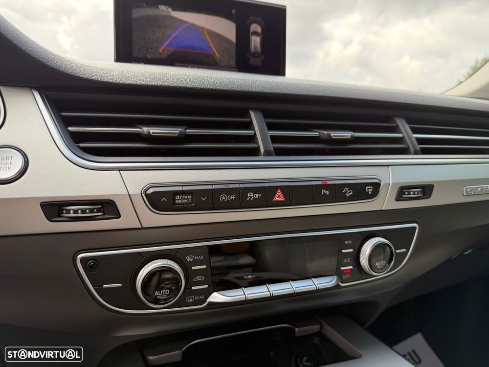 Audi Q7 3.0 TDI quattro tiptronic 7L - 31