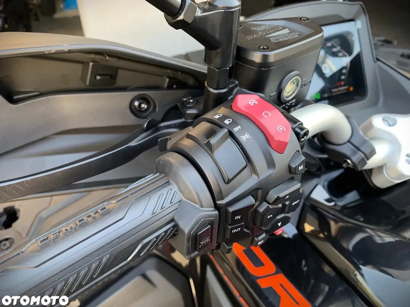 CFMoto CForce - 9