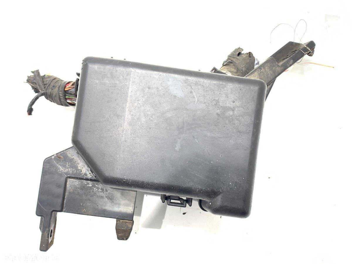 SKRZYNKA BEZPIECZNIKÓW - 99.00 PLN - SUZUKI SX4 (EY, GY) 2006 - 2022 1.9 DDiS (RW 419D) 88 kW [120 - 1