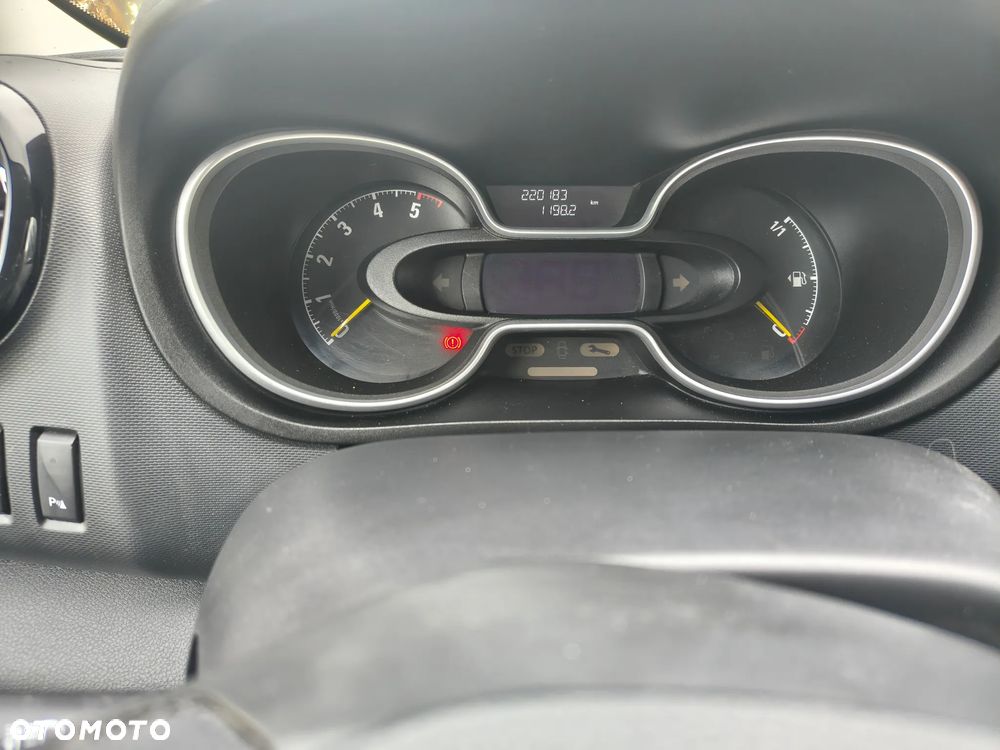 Opel Vivaro - 8