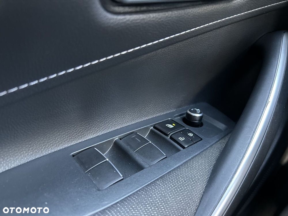 Toyota Corolla 1.8 Hybrid Comfort - 21