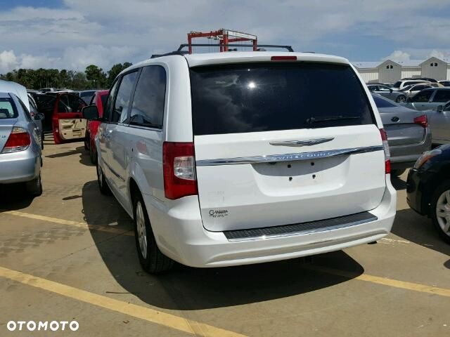 Chrysler Town & Country 2016