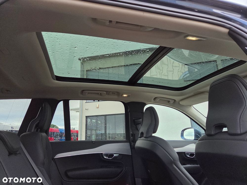Volvo XC 90 B5 D AWD Plus Bright - 11