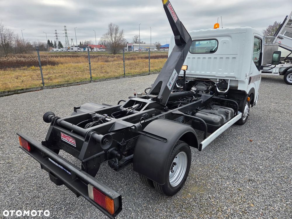 Renault Maxity 2.5 DCI 110KM/ Hakowiec / DMC 3.5T / - 4