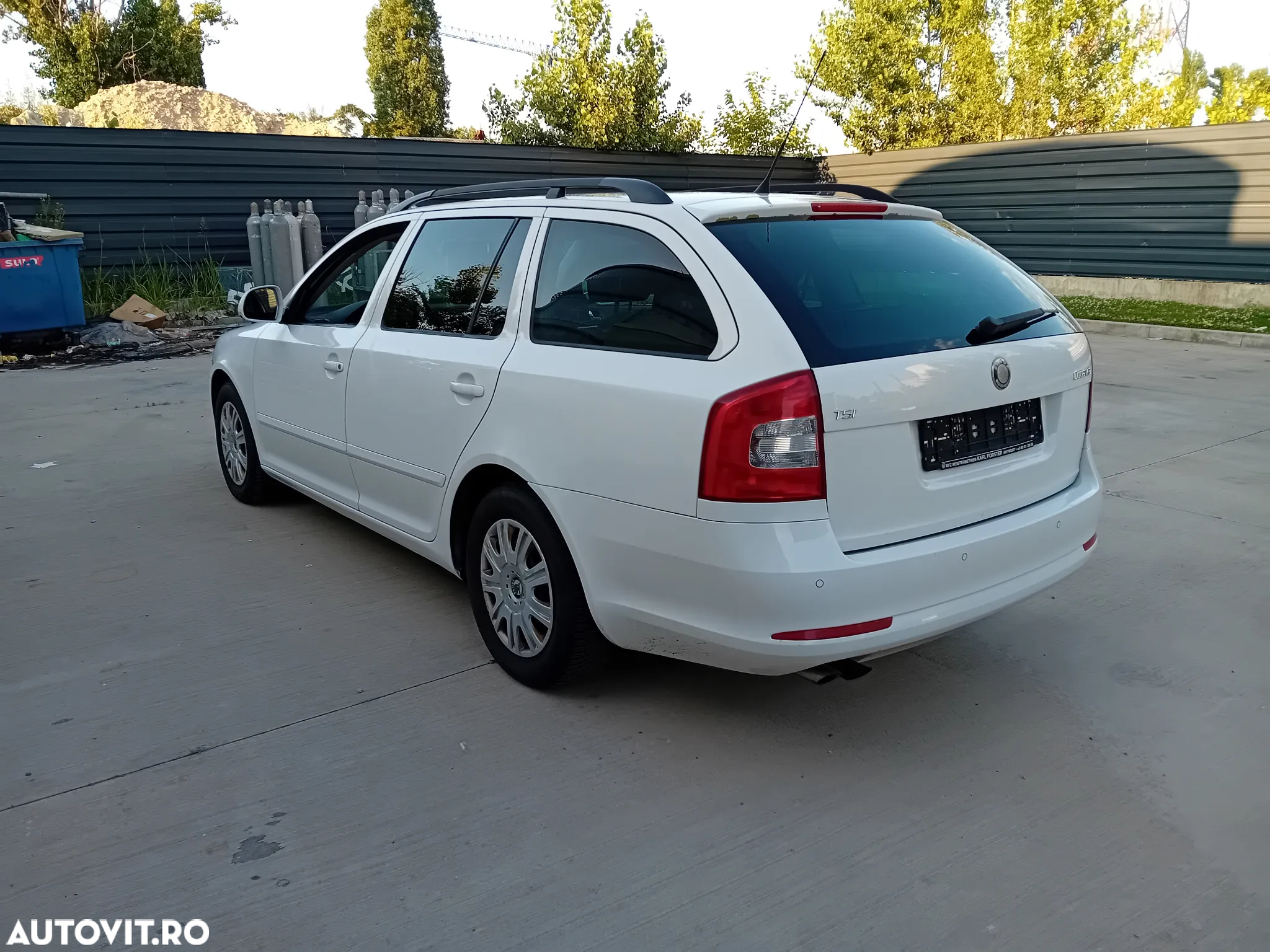 Skoda Octavia Combi 1.4 TSI FAMILY Green tec - 3