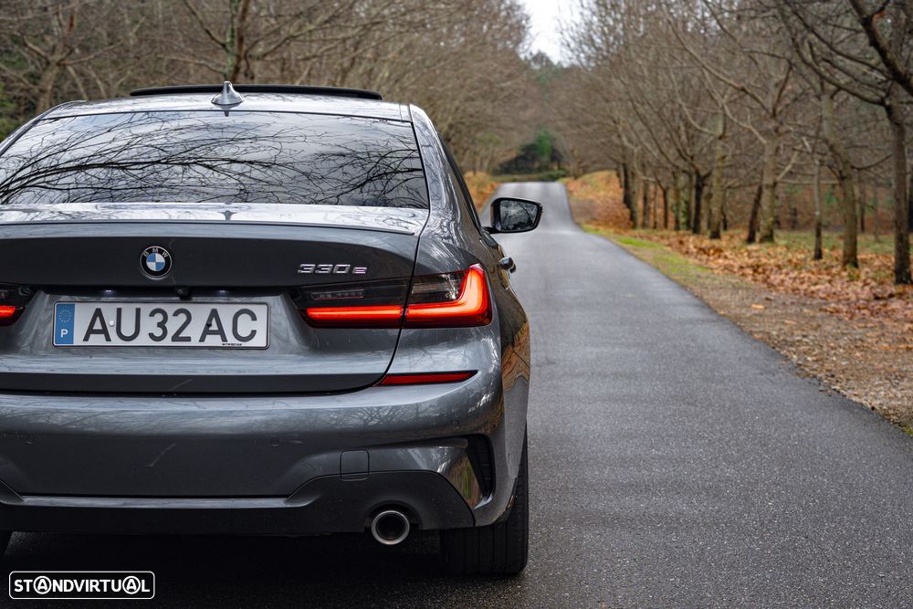 BMW 330 e Aut. M Sport - 11