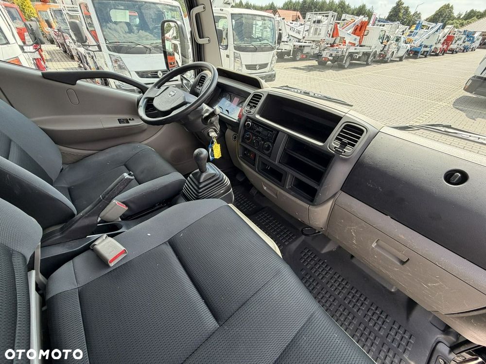 Nissan Cabstar - 33