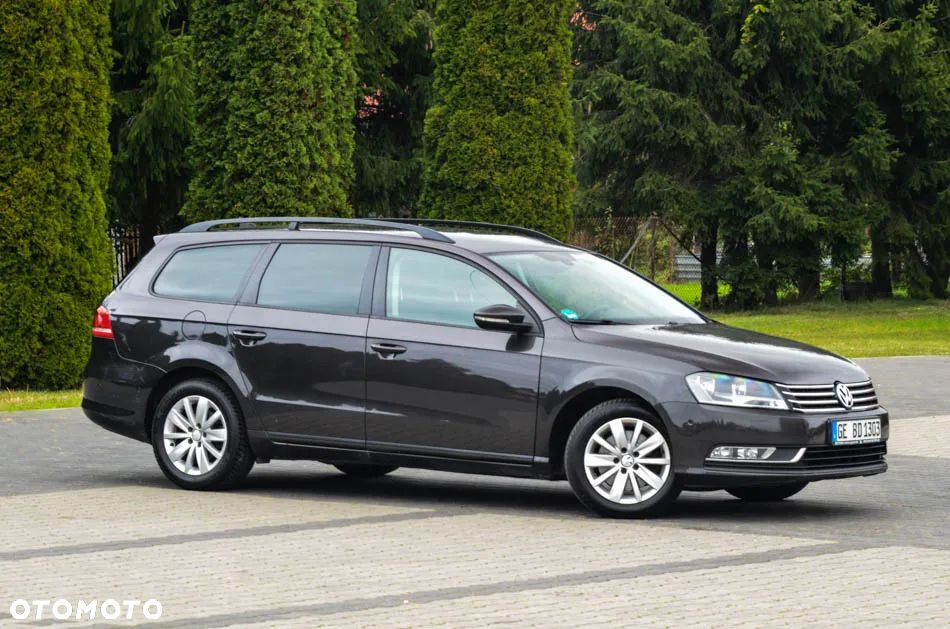 Volkswagen Passat 2.0 TDI Comfortline - 14