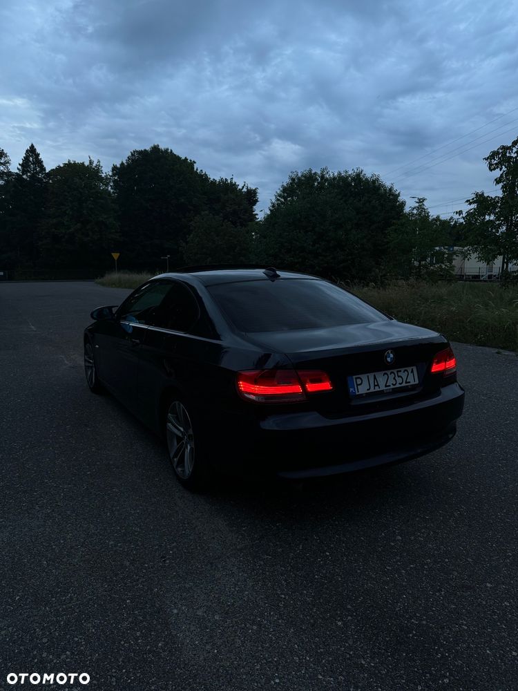 BMW Seria 3 320d - 5