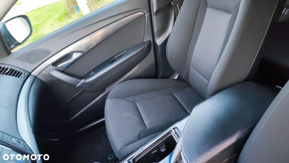 Hyundai i40 Kombi 1.7 CRDi Premium - 24