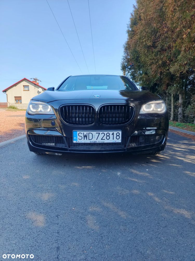 BMW Seria 7 740d xDrive - 9