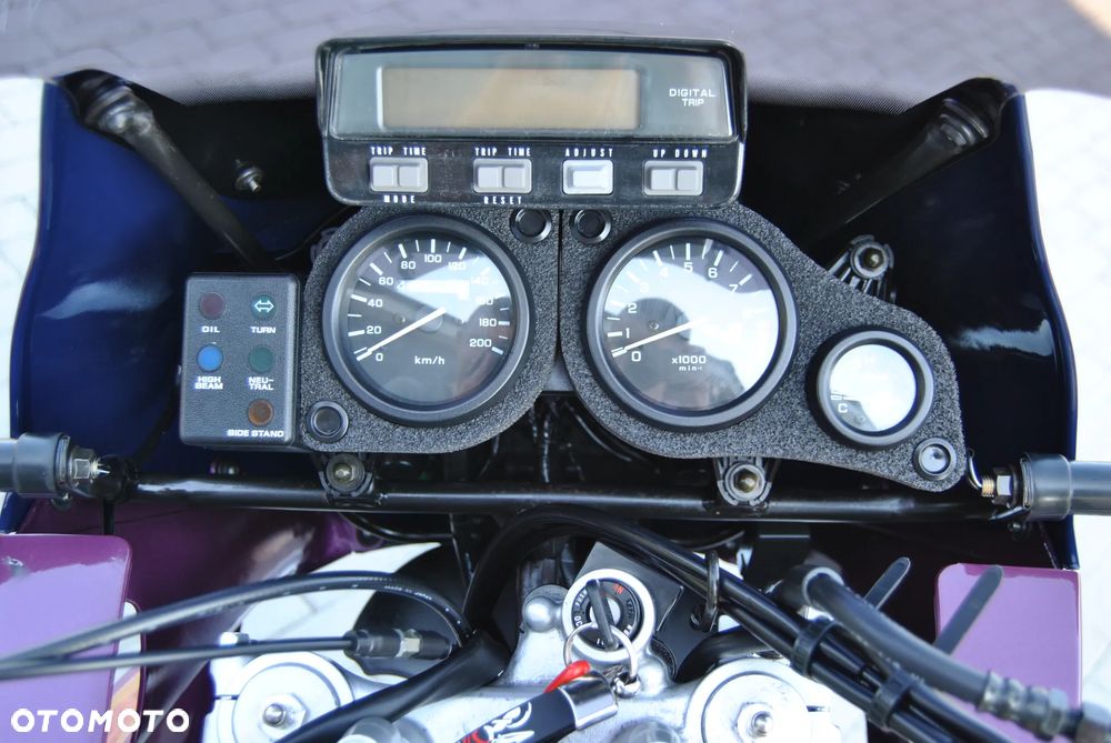 Honda XRV - 9