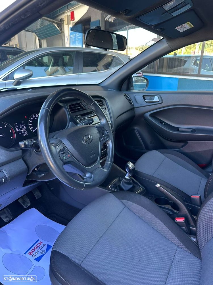 Hyundai i20 1.1 CRDi Access Plus - 9