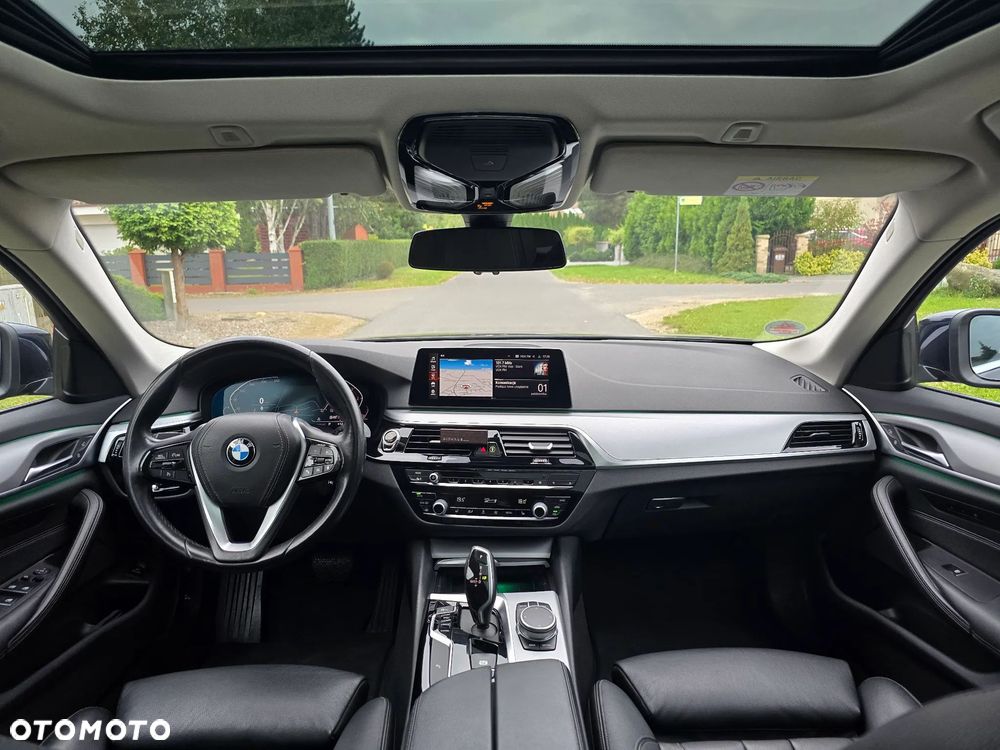 BMW Seria 5 518d mHEV Luxury Line sport - 17