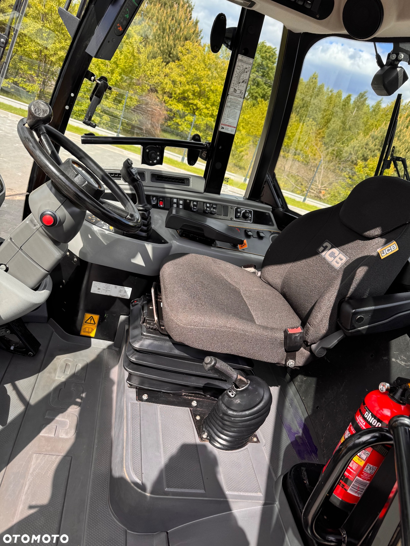 JCB TM 220 |przegubowo-teleskopowa | 2019r| 2 łyżki | krokodyl | szybka jazda 40km | - 10