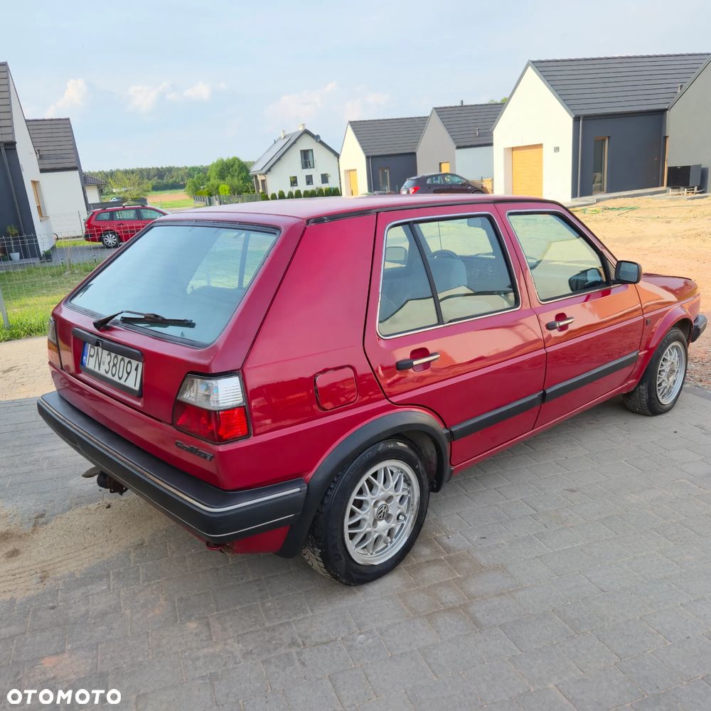 Volkswagen Golf - 30