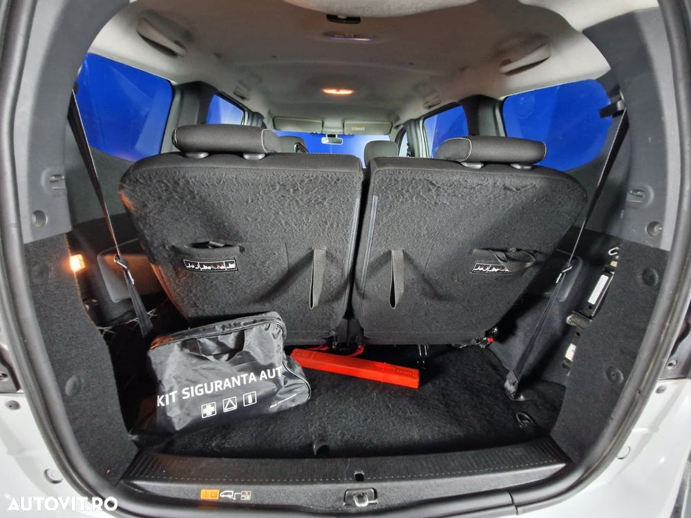 Dacia Lodgy - 24