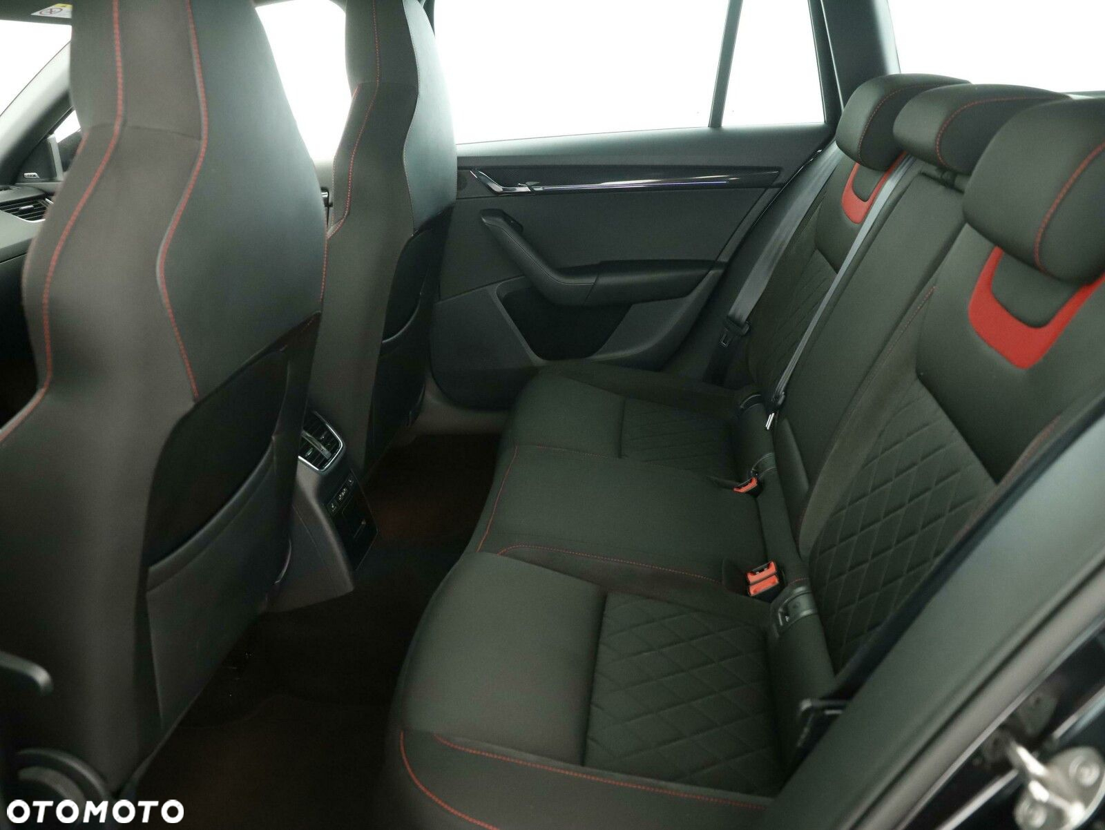 Skoda Octavia 2.0 TDI 4x4 RS DSG - 8