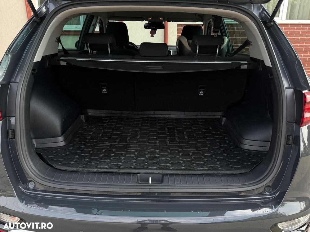 Kia Sportage 1.6 GDI 6MT 4x2 Classic - 11